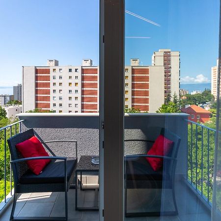 Brand New Apartment Close To The Beach, City Center And University Of Rijeka - Apartment Karlo Екстериор снимка