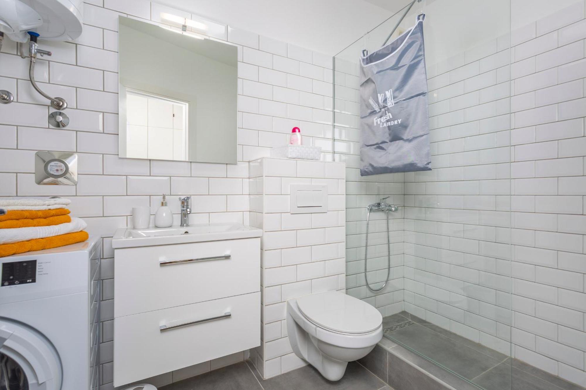 Brand New Apartment Close To The Beach, City Center And University Of Rijeka - Apartment Karlo Екстериор снимка