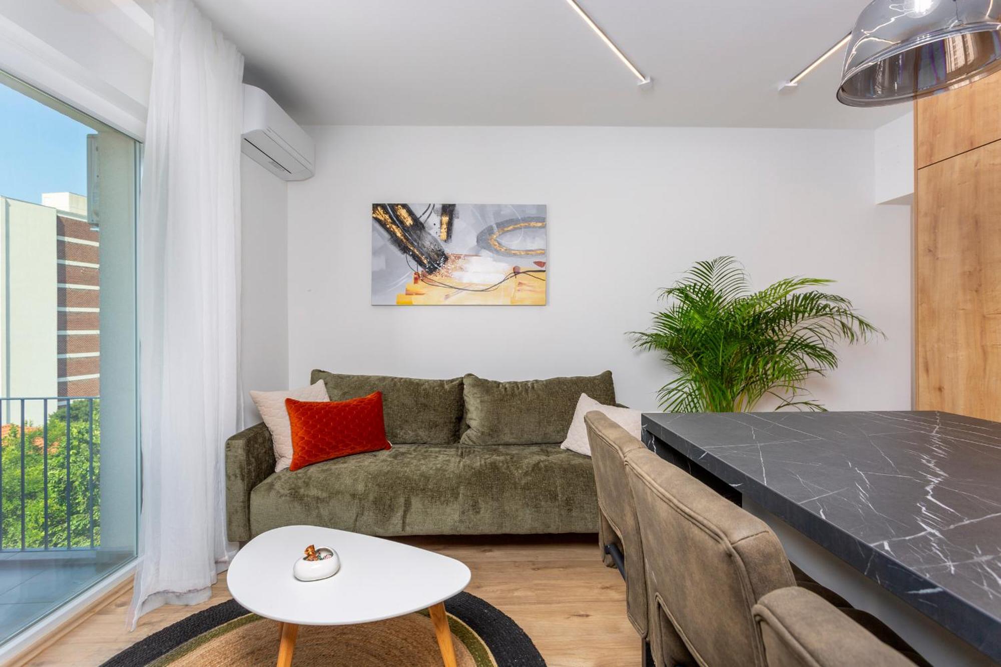 Brand New Apartment Close To The Beach, City Center And University Of Rijeka - Apartment Karlo Екстериор снимка